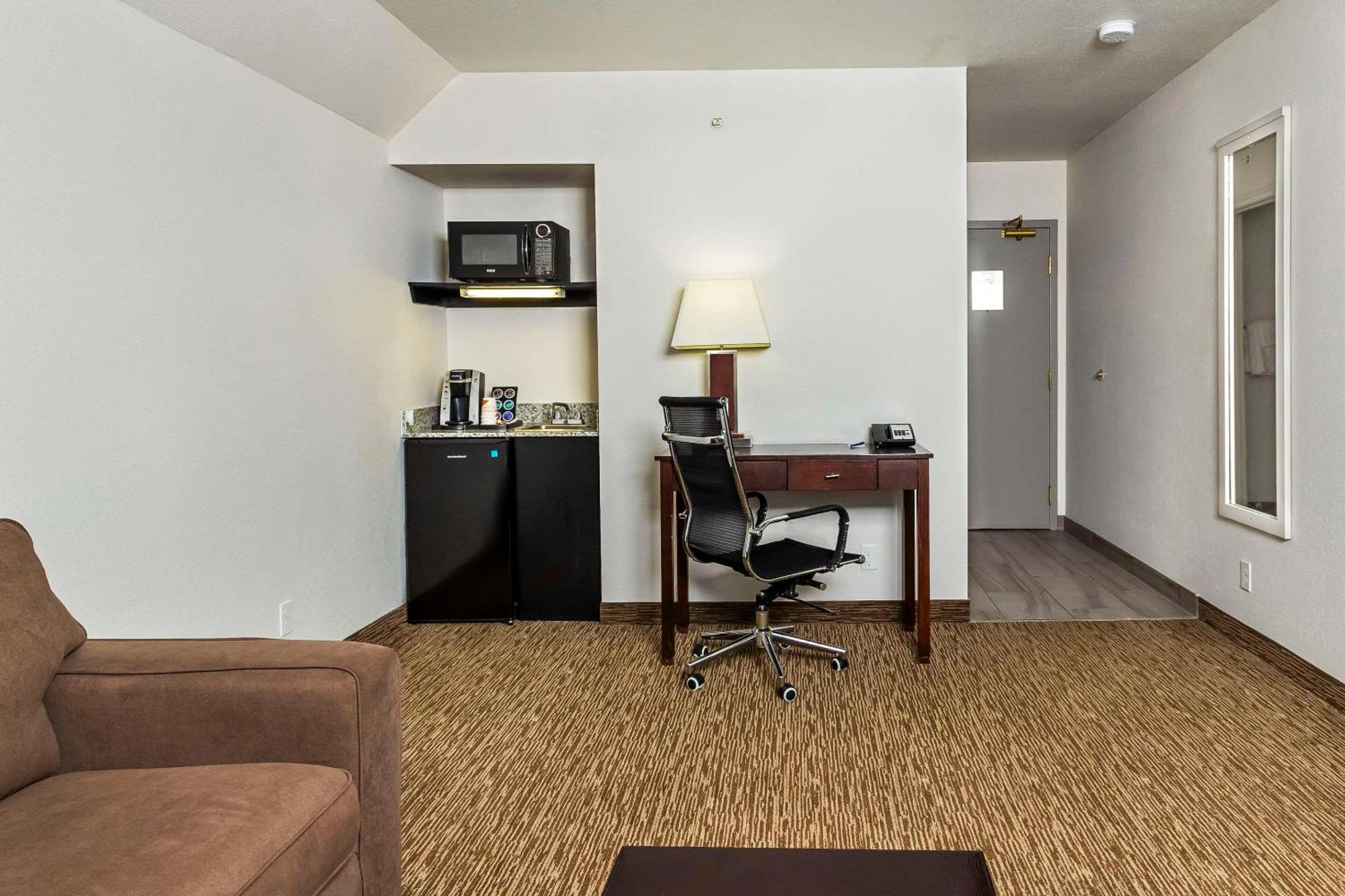 Comfort Inn & Suites Yorkton Eksteriør billede