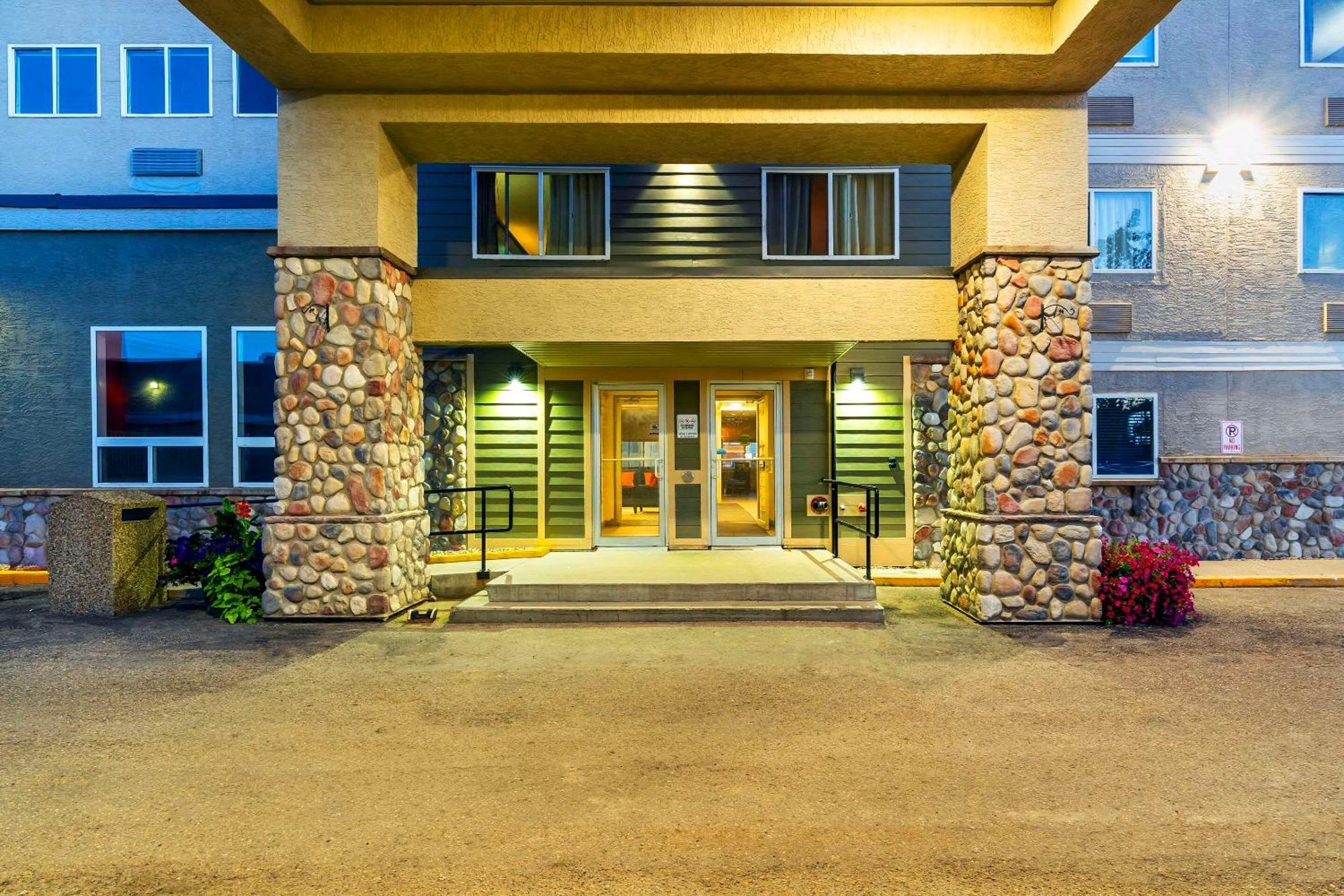 Comfort Inn & Suites Yorkton Eksteriør billede