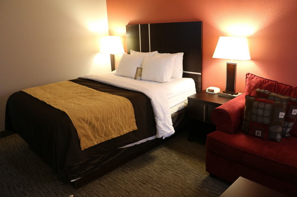 Comfort Inn & Suites Yorkton Eksteriør billede