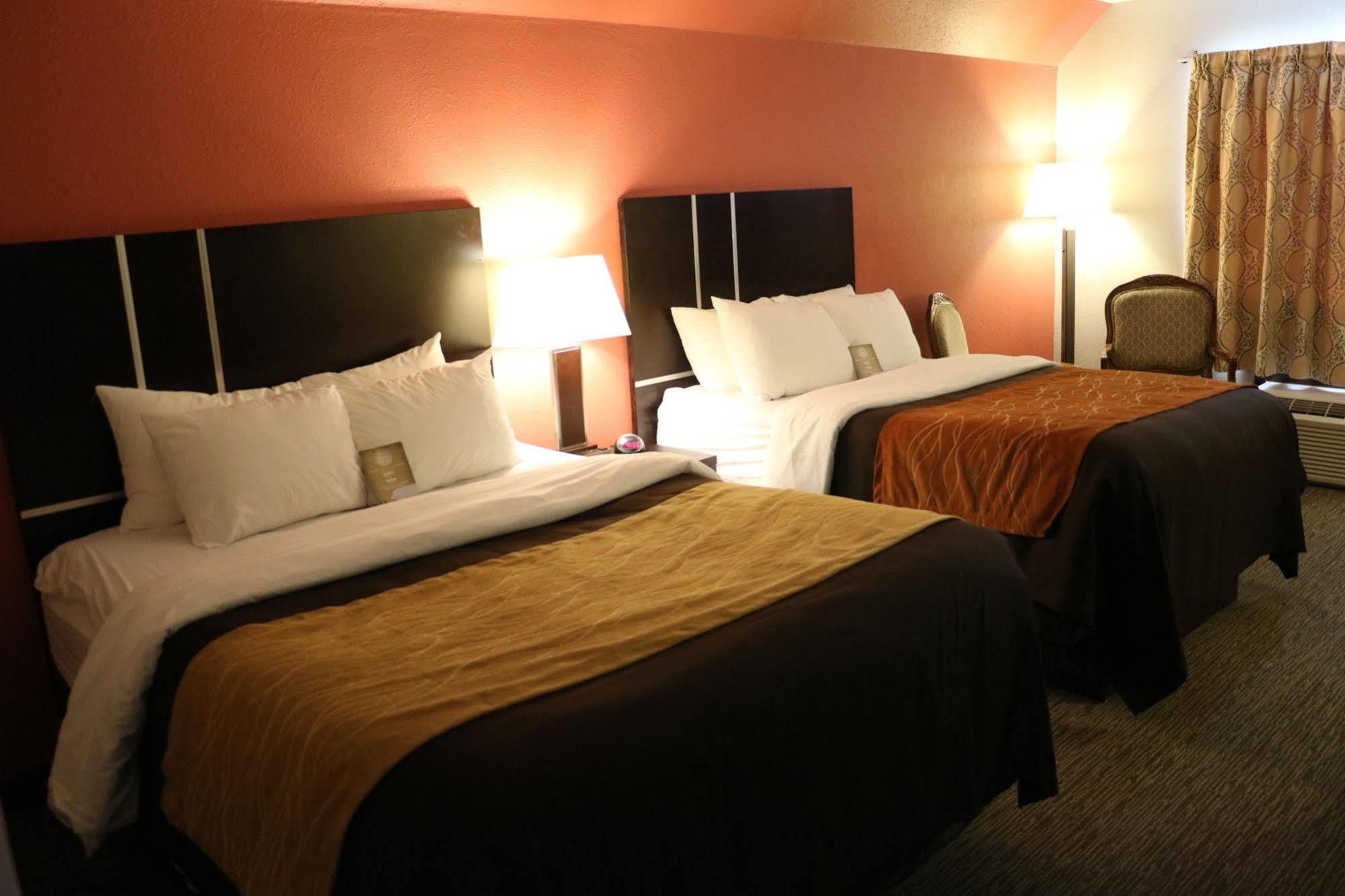 Comfort Inn & Suites Yorkton Eksteriør billede